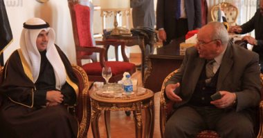 بالصور.. وزير العدل الكويتى لقضاة مجلس الدولة: لا تبخلوا علينا بخبراتكم