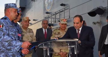 مصر تبحر نحو مستقبل أفضل.. الرئيس السيسى يفتتح ميناء سفاجا بعد التطوير.. ويخاطب المسؤولين: محدش يسيب جنيهات الدولة تروح يمين وشمال.. فيه ناس بتقلل من عملنا ولازم نخلى بالنا ومفيش نقطة ما نبصش عليها