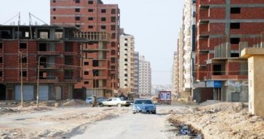 بالصور.. "جسر السويس الجديدة" بلا مرافق