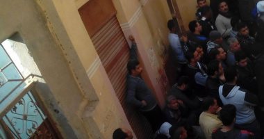 بالصور.. مقتل موظف وزوجته طعنا بسكين فى ظروف غامضة داخل منزلهما بالمنوفية