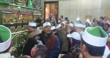 بالصور.. مقام البدوى يهتز بأذكار الشاذلية والمدح فى رسول الله