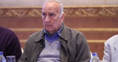 حكماء الزمالك تشكو لوزير الرياضة من تواجد فاروق جعفر فى لجنة الكرة