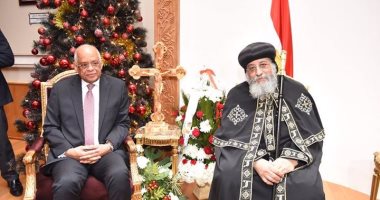 بالصور.. رئيس البرلمان ووفد نيابى يصلون الكاتدرائية لتهنئة البابا بعيد الميلاد
