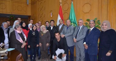 محافظ الإسماعيلية يشيد بتجربة "البغادة" لتنمية المجتمع بالقصاصين 