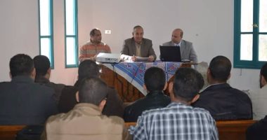 محافظ البحر الأحمر يحضر التدريب العملى لمفتشى التعداد السكانى بالمحافظة