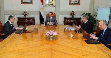 السيسى يوجه بالانتهاء من شبكات نقل الكهرباء ورفع كفاءة شبكات التوزيع 
