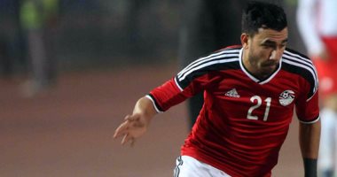 تريزيجيه يتلقى ثانى إنذارات مباراة مصر وغانا