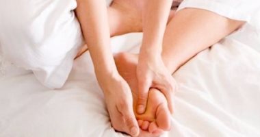 تنميل الأرجل يرتبط بالجهاز العصبى.. تعرف على أسبابه وطرق تجنبه
