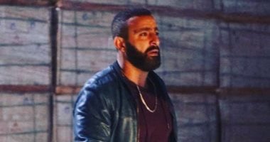 هجوم جماعى لنجوم السينما على التليفزيون فى رمضان 2017.. السقا فى الحصان الأسود.. وكريم عبد العزيز ينافس بـ"الزيبق".. وهانى سلامة يشارك بـ"طاقة نور".. و"هربانة منها" أول بطولة مطلقة لياسمين عبد العزيز