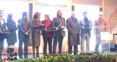 بالصور..إبراهيم فرغلى وأحمد الخميسى يحصدان جائزة ساويرس لكبار الأدباء 
