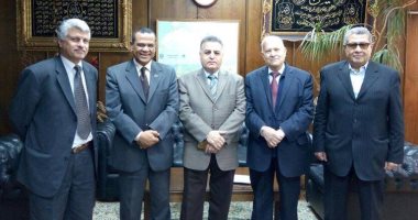 وفد من "المهندسين" يلتقى وكيل "الكهرباء" لبحث مد جسر بين مصر وأفريقيا فى المجالات الهندسية