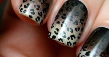 بالصور.. فى دقيقة واحدة تعلمى كيف ترسمى أظافرك "tiger print"