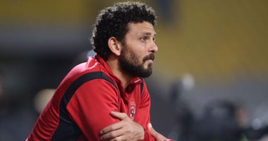كوبر يكتفى بالابتسامة فى سؤال عن عودة حسام غالى للمنتخب