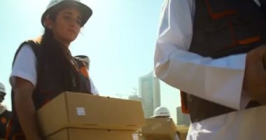 محمد بن راشد ينشر صورة لمشاركة ابنته فى نشاط تطوعى لبنك الإمارات للطعام