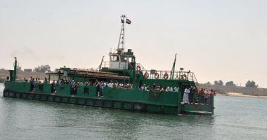 الحماية المدنية تنتشل سيارة نقل بعد سقوطها فى نهر النيل بالوراق