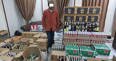 ضبط 629 زجاجة خمور مجهولة المصدر فى محل بالنزهة