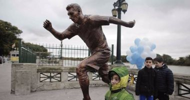 ميسي يتعرض لصدمة جديدة بعد خسارة "جائزة الأفضل فى العالم"