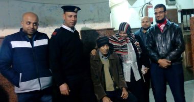 سيدة تفقد والدها المصاب بالزهايمر بالمترو والشرطة تعيده