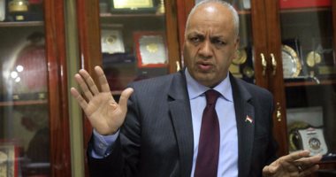 مصطفى بكرى يكشف تفاصيل جديدة عن منتحل شخصية قريب الرئيس فى "حقائق وأسرار"