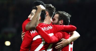 انطلاق قمة الدورى الإنجليزى بين مانشستر يونايتد وليفربول