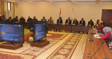 محافظ بنى سويف يبحث المخطط الاستراتيجي لمدينة اهناسيا مع التخطيط العمرانى