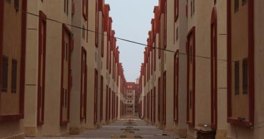 محافظ السويس ينهى مشكلة الدور الأرضى بالوحدات السكنية بمدينة عدلى منصور