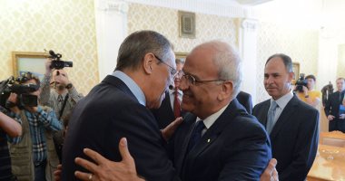 لافروف لـ"عريقات": موسكو على استعداد لاستضافة لقاء يجمع "عباس" و"نتنياهو"