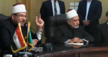 وزير الأوقاف يصل مسجد الميناء الكبير بالغردقة لخطبة الجمعة