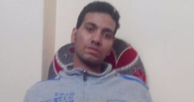 طبيبة فى المنصورة تتكفل بعلاج شاب مصاب بشلل رباعى 