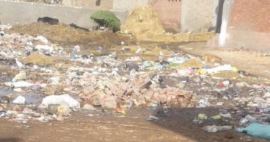 أهالى قرية بنى حسن بالشرقية يشكون تراكم القمامة