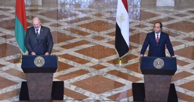 رئيس بيلاروسيا يثني على السيسى ورؤيته تجاه مختلف القضايا.. "لوكاشينكو " فى مؤتمر بالاتحاية: الشعب المصرى له حظ كبير لأن بينهم الآن شخص قوى وشجاع يقود الدولة..  ويطالب المصريين بالحفاظ على وحدتهم