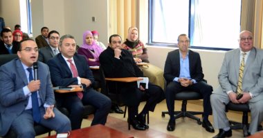 بالصور.. رئيس هيئة الاستثمار يتفقد مشروعات المنطقة الحرة بمدينة نصر