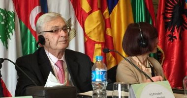 رئيس ألبانيا السابق: مفهوم الإقصاء يتزايد فى أوروبا مع تزايد المهاجرين