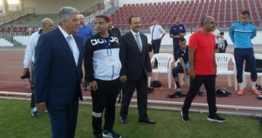 بالفيديو .. السفير المصرى بعمان يحضر المران الأخير للمنتخب العسكرى استعدادا لبولندا