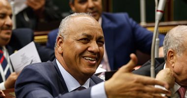 النائب مصطفى بكرى يطالب بمواجهة شعبية للإرهاب فى سيناء