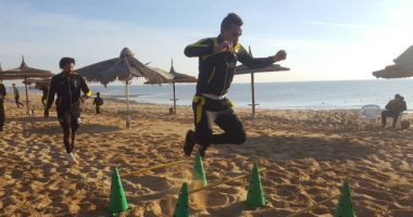 ميدو ينشر صورة من تدريبات وادى دجلة على البحر بالعين السخنة