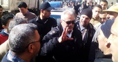 حى الضواحى ببورسعيد يشن حملة لتمكين مواطن من استلام قطعة أرض بالقابوطى