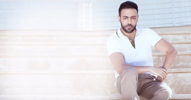 تامر عاشور يتصدر قائمة Top Tracks مصر على يوتيوب بأغنية "محظوظ"