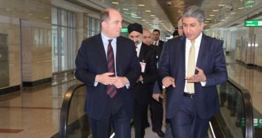 بالصور.. وزير الطيران يبحث مع وزير الأمن البريطانى عودة رحلات شرم الشيخ