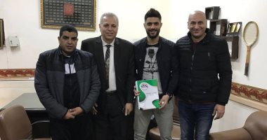 الإنتاج الحربى يضم هانى العجيزى موسم ونصف 