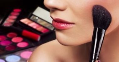 منتجات تجميلية تشكل ضررا على عينيك. انتبه لها 
