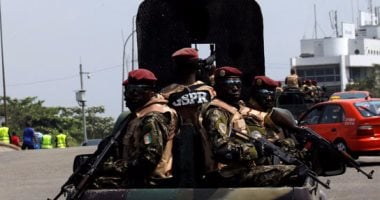 متمردو جنوب السودان يعلنون مسؤوليتهم عن مقتل 14 شخصا عقب استهداف حافلة
