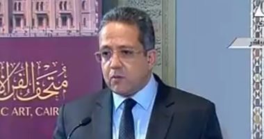 بالصور..الآثار تهدى كازاخستان 48 نموذجا أثريا أبرزها شيخ البلد ورأس إخناتون