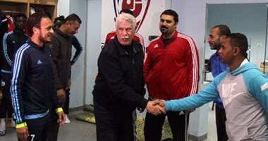 بالصور.. حسن شحاتة يقود مران بتروجت اليوم بعد التعاقد الرسمى