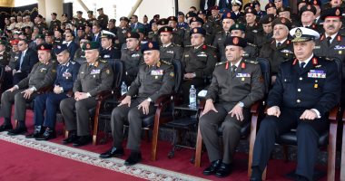 بالصور.. وزير الدفاع يشهد الاحتفال بانتهاء فترة الإعداد لطلاب الكليات العسكرية
