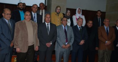 محافظ السويس ونواب المحافظة يزورون هيئة موانى البحر الأحمر