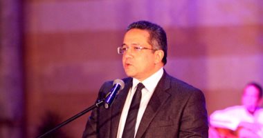 خالد العنانى يشيد بدور شرطة السياحة والآثار فى استعادة مشكاوات مسجد الرفاعى