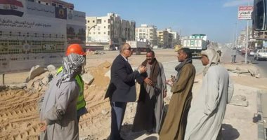 محافظ البحر الأحمر يتابع أعمال تطوير طريق النصر والمطار بالغردقة