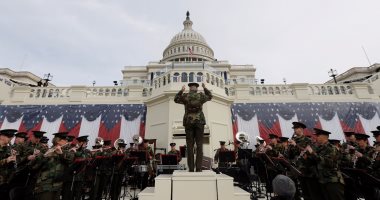 بالصور.. بروفة للبحرية الأمريكية قبل حفل تنصيب ترامب.. واحتفالات مؤيديه