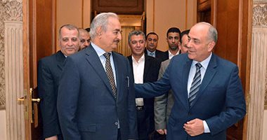 بالصور.. الفريق محمود حجازى يلتقى خليفة حفتر لبحث حل الأزمة الليبية